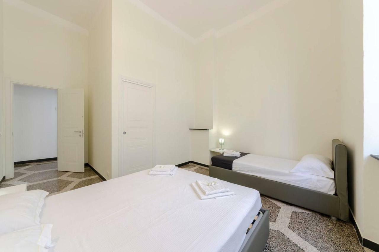 Joivy Elegant Flat For 7, In The Heart Of Genoa Génova Exterior foto